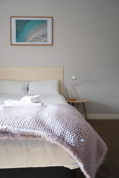 Grand Hotel Rockdale - VIC Tourism 0