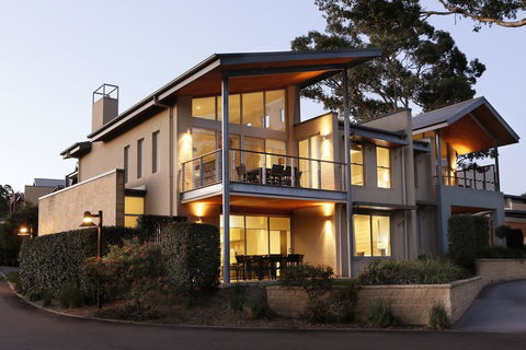 Grand Mercure The Vintage - VIC Tourism 0