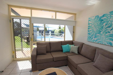 Grandeur Holiday Units - VIC Tourism 2