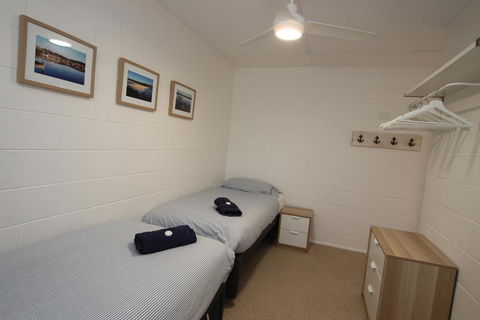 Grandeur Holiday Units - VIC Tourism 3