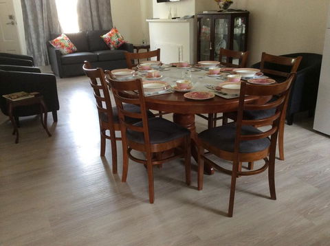 Granny's B&B - VIC Tourism 1