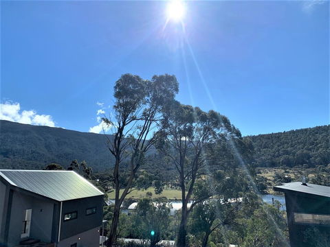 Grasmere Chalet - VIC Tourism 2