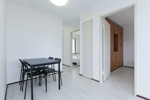 Great Location Unit Near South Perth & City & Zoo - VIC Tourism 0