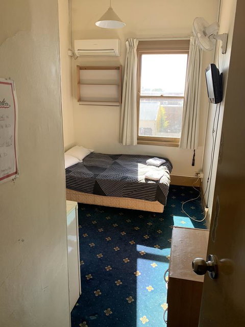 Great Western Hotel - VIC Tourism 3