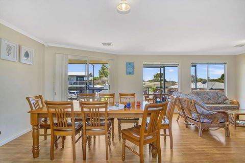 Green Reef Beach House - VIC Tourism 3