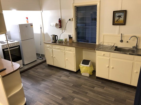 Gumby Gumby Cottage - VIC Tourism 3