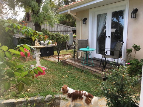 Gumleaf Manor Farmstay - VIC Tourism 3