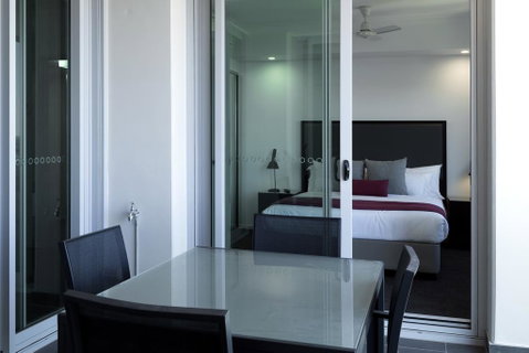 H On Mitchell Apartment Hotel - VIC Tourism 1