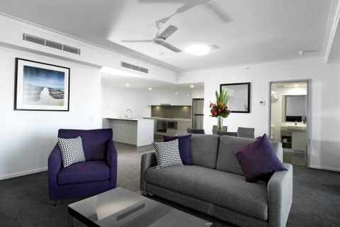 H On Mitchell Apartment Hotel - VIC Tourism 3