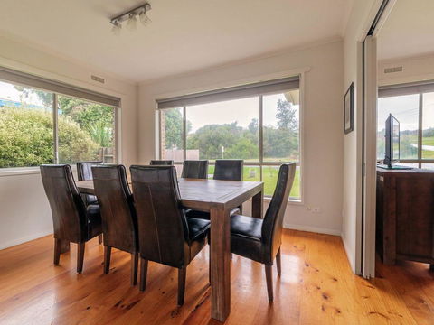 HAKUNA MATATA (No Worries) - VIC Tourism 2