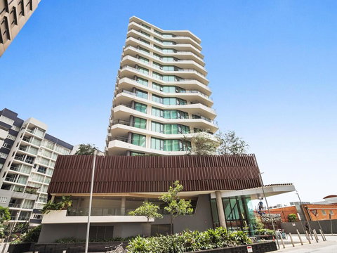 HARBOURSIDE- Hosted By: L'Abode Accommodation - VIC Tourism 3