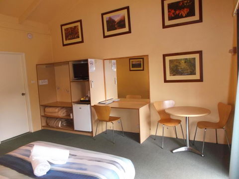 Harrietville Hotel Motel - VIC Tourism 3