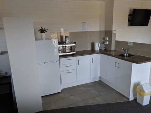 Harrington Village Motel - VIC Tourism 3