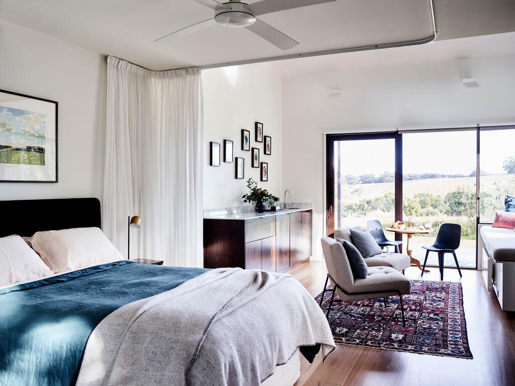 Point Leo ACT VIC Tourism