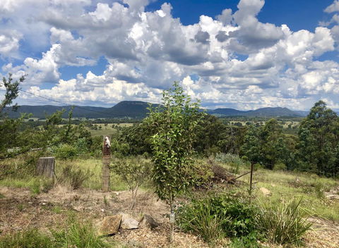 Hartley Hill Top Views - VIC Tourism 0