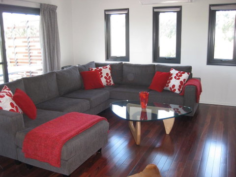 Hartzell One Seven - VIC Tourism 1