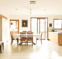 Hawthorn Holiday House - VIC Tourism
