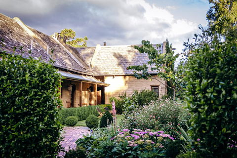 Hawthorn Villa Stables - VIC Tourism 0