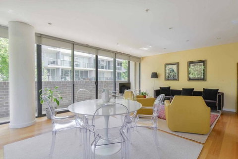HAZEL Chapel St Socialite. Pool, Spa & Gym - VIC Tourism 3