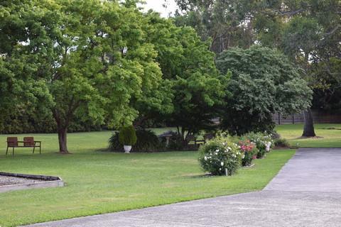 Healesville Motor Inn - VIC Tourism 3