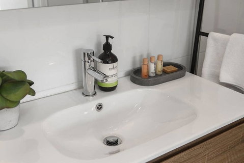 Heart Of Ormond Apartment By Ready Set Host - VIC Tourism 3