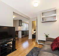 Hensman 01 - VIC Tourism