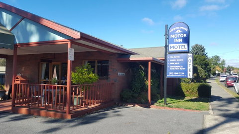 Hepburn Springs Motor Inn - VIC Tourism 0