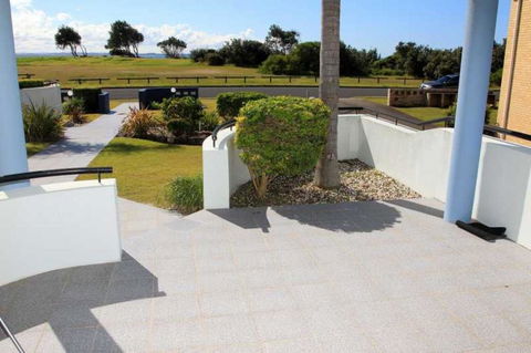 Hi Surf Unit 1, 92 Head St, Forster - VIC Tourism 1