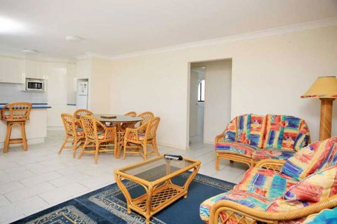Hi Surf Unit 1, 92 Head St, Forster - VIC Tourism 2
