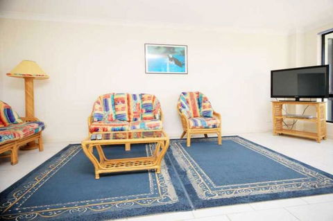 Hi Surf Unit 1, 92 Head St, Forster - VIC Tourism 3