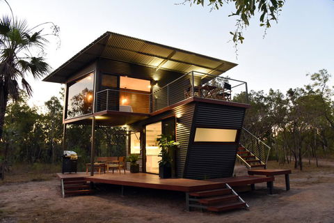 Hideaway Litchfield - VIC Tourism 0