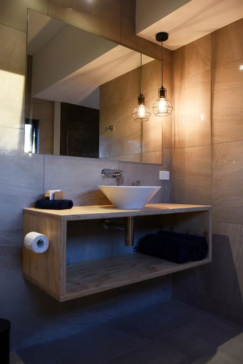 Hideaway Litchfield - VIC Tourism 3