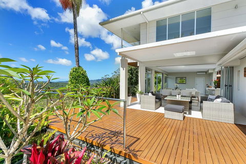 Hilltop Rainforest Retreat - VIC Tourism 0