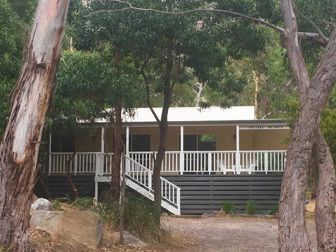 Holiday Heights - VIC Tourism 0