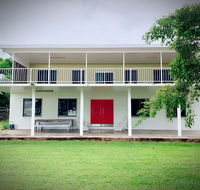 Holiday Rental - Huge House With Beach Views - VIC Tourism