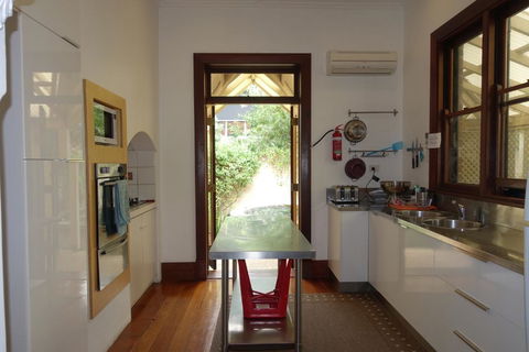 Home Central Perth - VIC Tourism 1