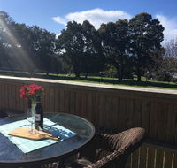 Jacaranda Retreat. Refreshing Recharge Relax  - VIC Tourism