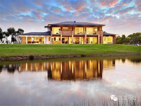 Jolong Park Club House - VIC Tourism 1