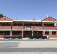 Kaneira Hotel - VIC Tourism