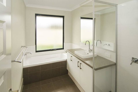 Kangaroo Retreat - VIC Tourism 3