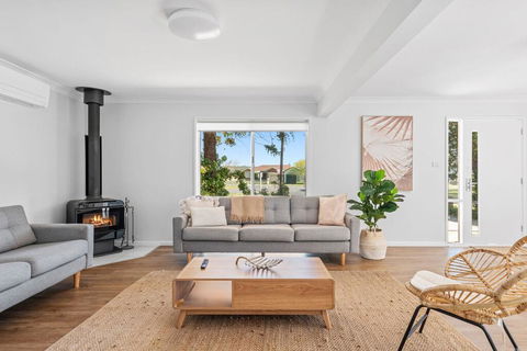 Kendall Cres 49 Burrill Lake - VIC Tourism 2