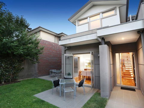 Kew Luxury Townhouse - VIC Tourism 0