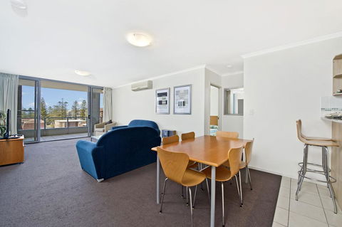 Ki-Ea 538 67 William Street - VIC Tourism 3