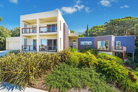 Kilala - Executive Home - VIC Tourism 1