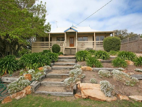 Killarney Cottage - VIC Tourism 0