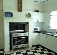 King Cottage - VIC Tourism