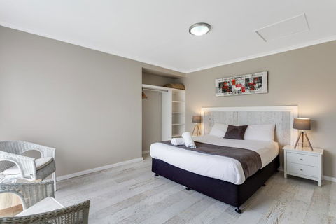 King's Point Retreat - VIC Tourism 3