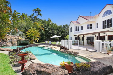 Kingfishers Manor - VIC Tourism 1