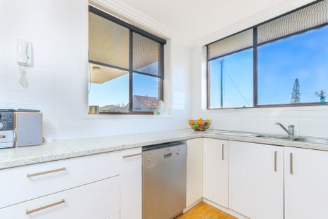 Kingsway #3 Ocean View - VIC Tourism 3