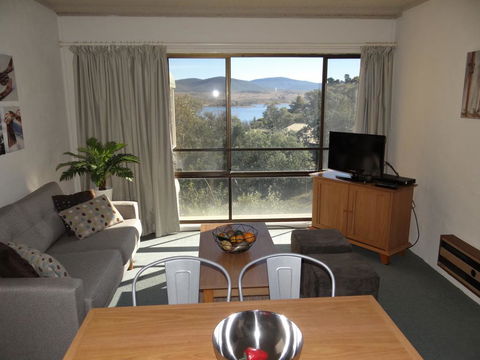Kirwan Apartments 9 - VIC Tourism 0